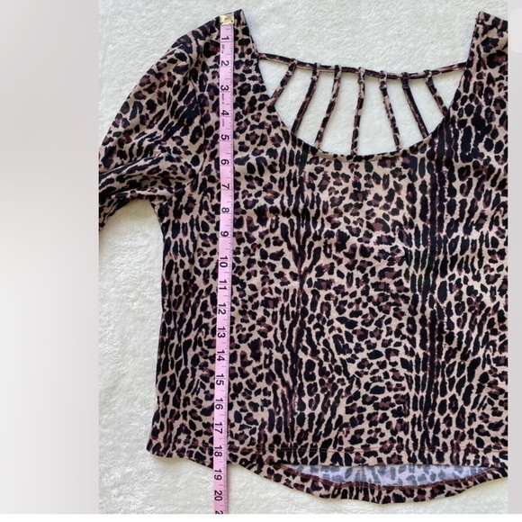 NWT Material Girl Active Animal Print 3/4 Sleeve Relaxed Crop Top Juniors Small - Picture 5 of 5